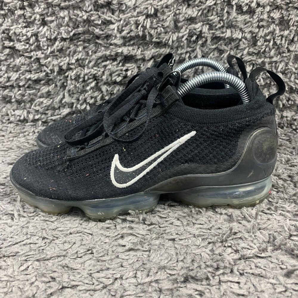 Nike Shoes Women’s Size 8 Black Air VaporMax Flyknit Running Trining DC4112-002